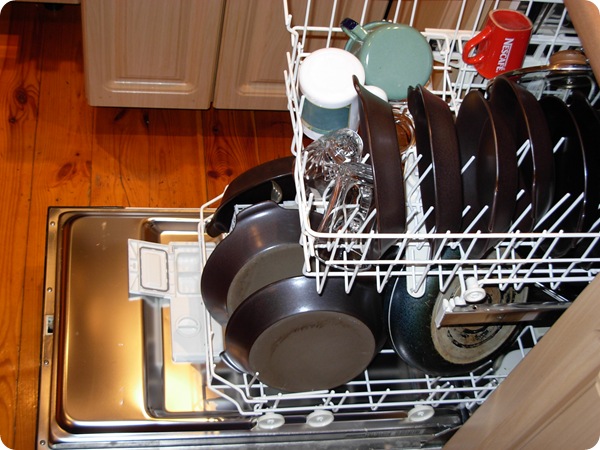 How to clean a Dishwasher