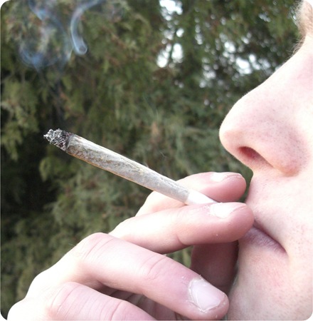 How to smoke weed