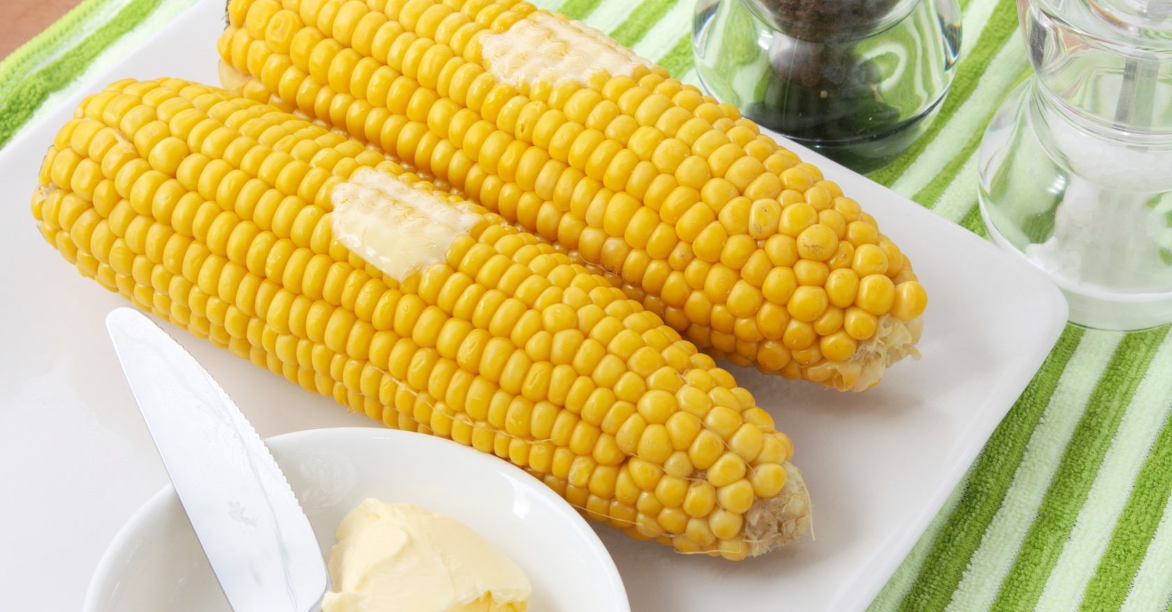 How to boil corn on the cob