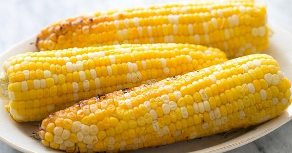 How to grill corn on the cob